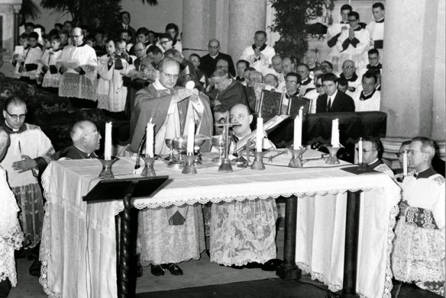 Paul VI-First Vernacular Mass - 1965
